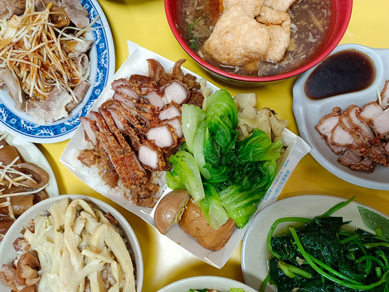 台中遊－第二市場吃吃喝喝: 老王菜頭粿、糯米腸，老賴紅茶，顏記肉包 @Nancy將的生活筆計本