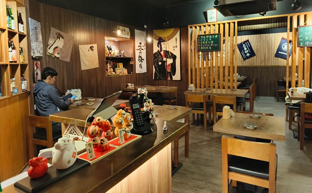 (南京復興站美食)板橋著名的炭吉郎居酒屋也到台北市開分店了,餐點創意多多的美味又好拍~ @Nancy將的生活筆計本
