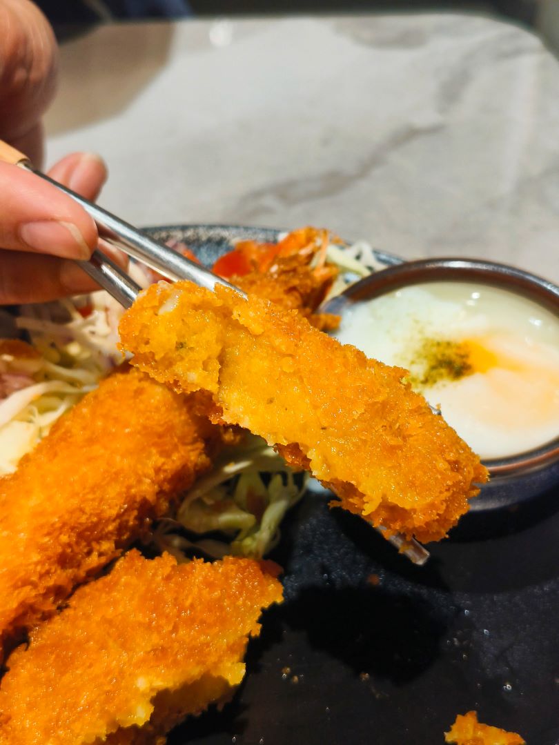 (中山國中站美食)超厚手打漢堡排-粗堡漢堡排，隱身於松山巷弄內午間限定平價漢堡排! @Nancy將的生活筆計本