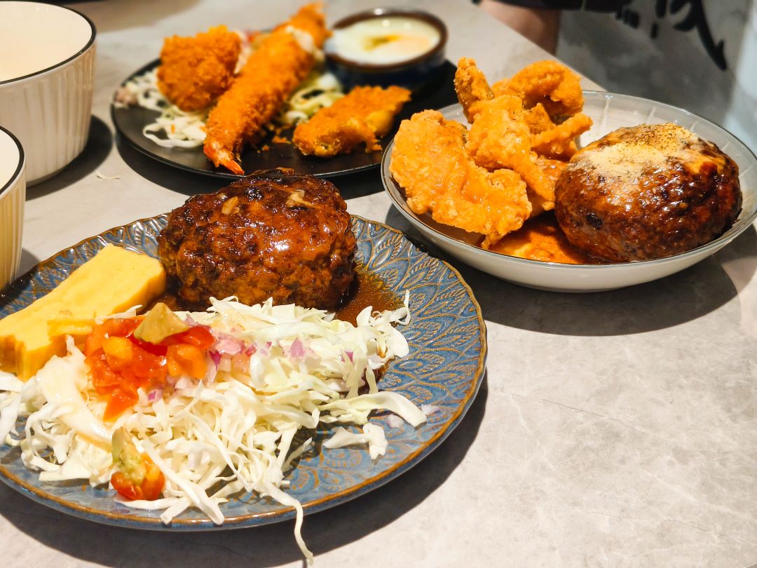 (中山國中站美食)超厚手打漢堡排-粗堡漢堡排,隱身於松山巷弄內午間限定平價漢堡排! @Nancy將的生活筆計本 (中山國中站美食)超厚手打漢堡排-粗堡漢堡排,隱身於松山巷弄內午間限定平價漢堡排! @Nancy將的生活筆計本