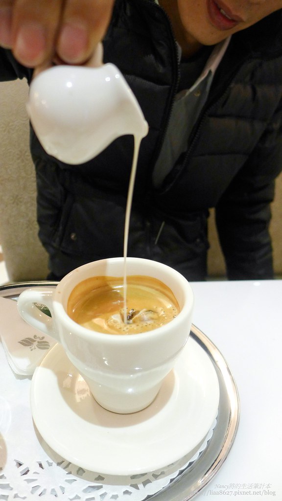 (板橋捷運站)『Kaffee Amadeus阿瑪迪斯咖啡館(板橋大遠百店)』 @Nancy將的生活筆計本
