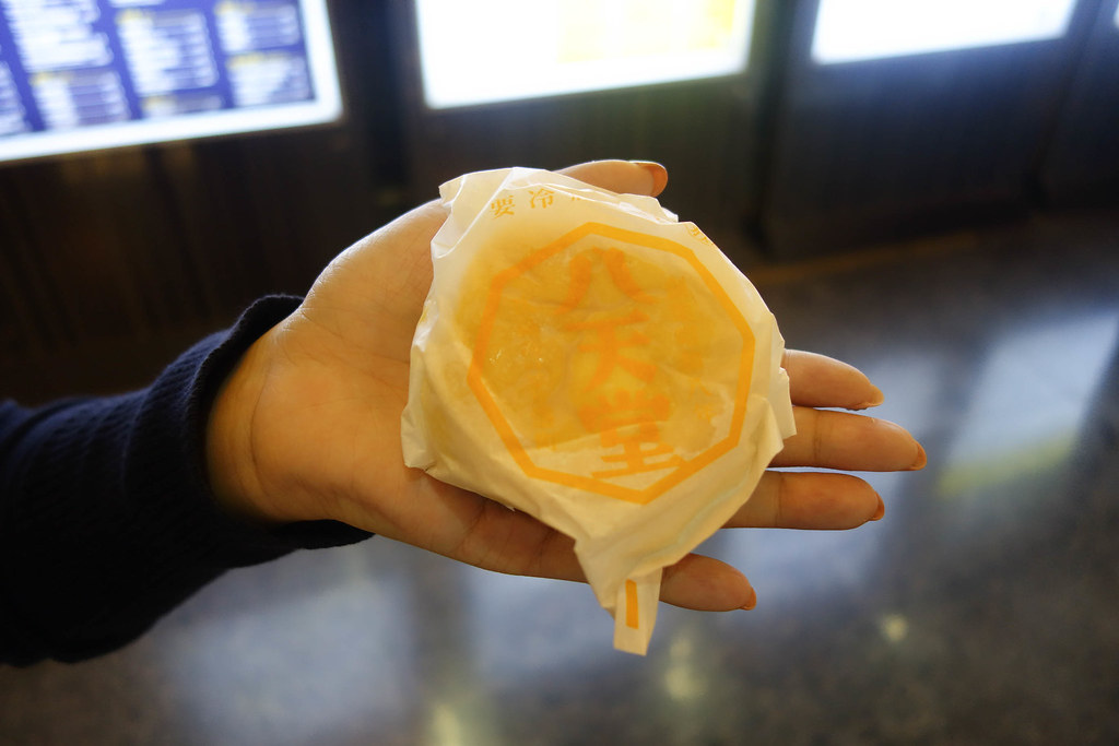 (板橋車站) 板橋環球百貨B1 日本廣島直送八天堂鮮奶油餐包,一個80元我體驗過就好 @Nancy將的生活筆計本