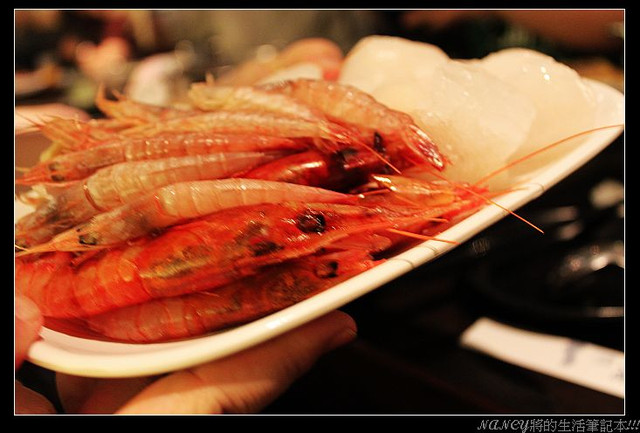 八海鍋物~有好多的魚片跟肉片可以吃到飽 @Nancy將的生活筆計本