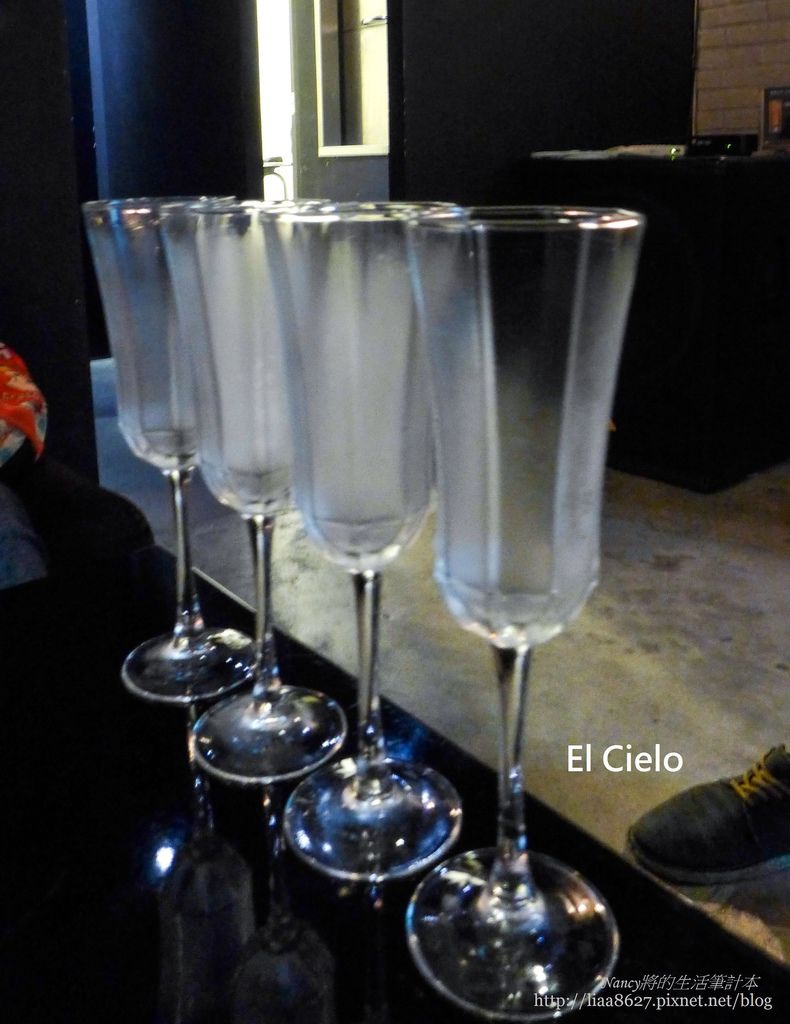 (國父紀念館站)El Cielo Restaurant &#038; Lounge,小周末夜晚,與三五好友一起享受微醺的夜晚 @Nancy將的生活筆計本